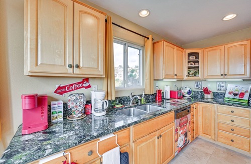 La Presa House | Spring Valley 'Sky House' w/Patios & Epic Views!