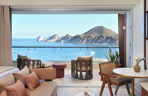 El Medano Ejidal Apartment | Stay Close to Cabo San Lucas Marina! Swimming Pools, Beachfront, Pet-friendly!