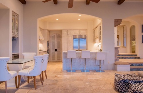Palmilla Villa | Stunning 3-Bd Del Mar Villa, Swimmable Beach — Chef & Butler Included