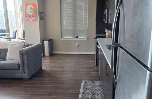 Crystal City Apartment | Stunning Arlington Condo with Balcony & Views Near Pentagon City