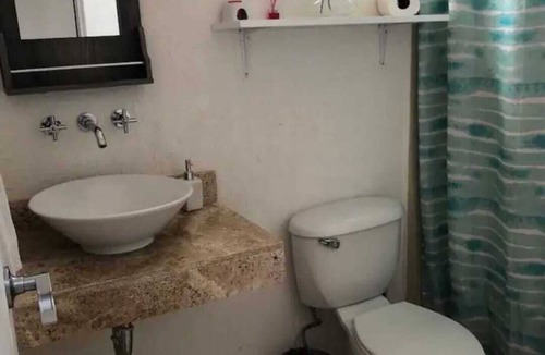 Downtown Cancun House | Su Casa en Cancun! Alojamiento Para Familia Cerca de las Playas de Cancun!