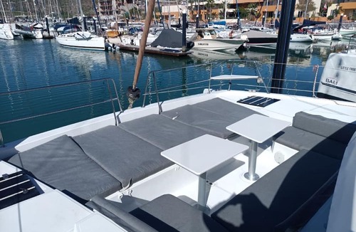 La Paz Boat Rental | Sun-Kissed Sailing in Mar de Cortez: A Baja California Sur Beach Experience