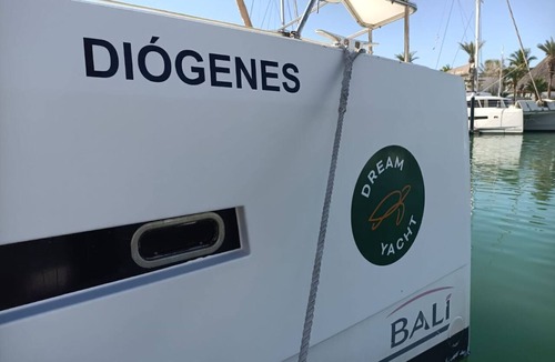 La Paz Boat Rental | Sun-Kissed Sailing in Mar de Cortez: A Baja California Sur Beach Experience