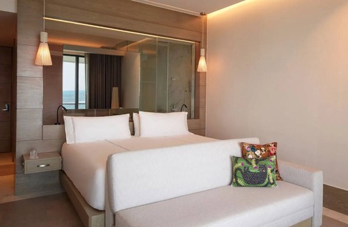Punta Sam Hotel | Swim-Out Suites & Beachfront Escape Near Playa Mujeres Golf