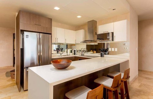 Tulsayab Apartment | Tankah Bay Beachfront 3BR w/Rooftop Sea Views