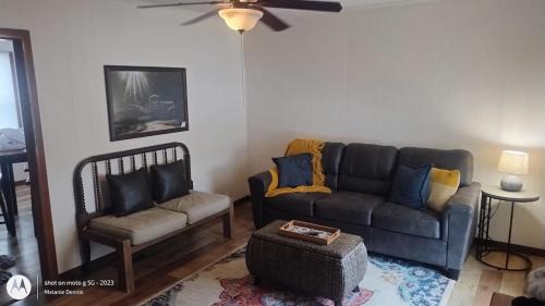 Mohawk House | The Murray Bridge House