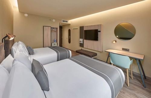 El Sauzal Hotel | Three Double Rooms | Free Breakfast