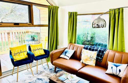 Peterborough Villa | Tiny House Haven