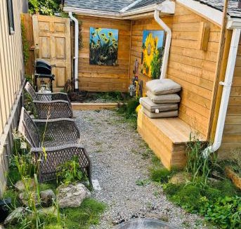 Peterborough Villa | Tiny House Haven