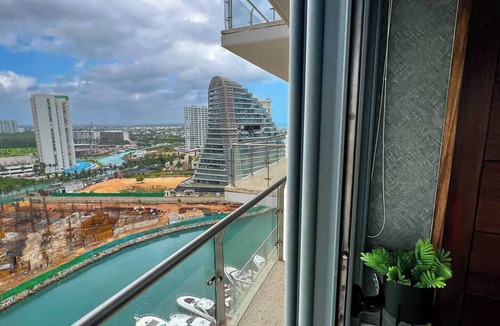Zona Hotelera Apartment | TOP/Incredible Views/4BR/4 Balcony/Plaza Access/HZ