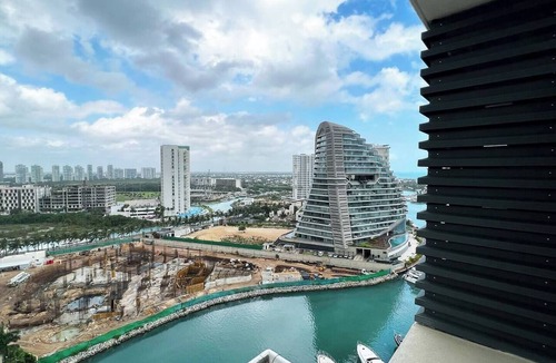 Zona Hotelera Apartment | TOP/Incredible Views/4BR/4 Balcony/Plaza Access/HZ