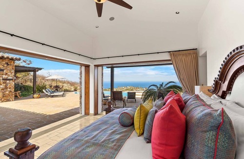 San Jose del Cabo Villa | Ultra Private Villa w/Open Floor Plan, Premium Bedding, & Big Ocean View. Daily Butler Included
