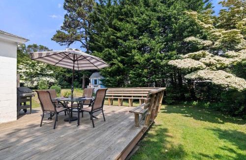 South Chatham House | Updated Beach House Deck Outdoor Shower!