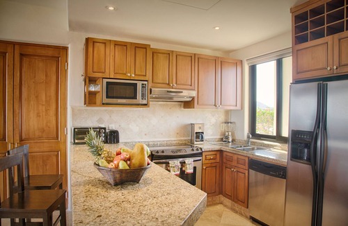 Downtown San Jose del Cabo Condo | Upscale Penthouse w/Ocean View + Private Terrace & Jacuzzi