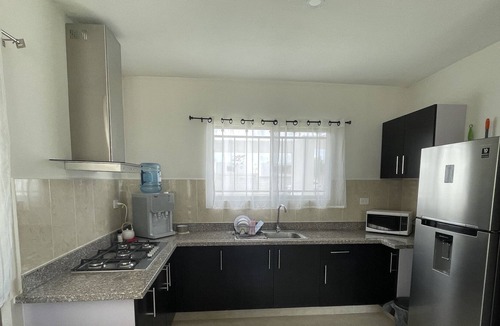 Fraccionamiento Las Americas House | vacation rental full house, brand new home, 3 bedroom,3 full bath, n of merida