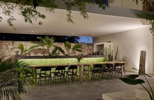Zama House | Villa in La Veleta for 16 guests