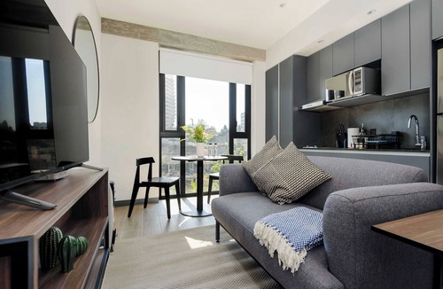 Huixquilucan Apartment | w* | Engaging Loft in the Heart of Interlomas