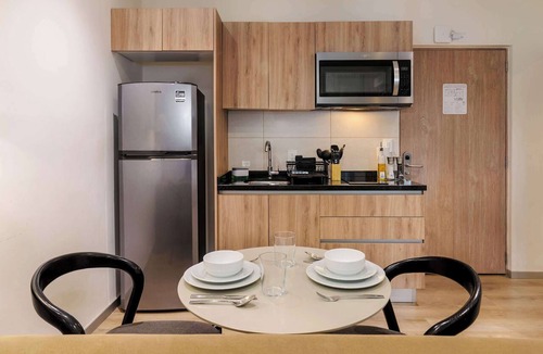 Colonia Cuauhtemoc Apartment | w* | Warm 2BR w/AC in the Heart of Cuauhtémoc