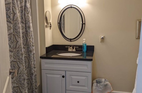 Edgecomb Condo | Waterfront king studio with kitchen Sheepscot Harbour Studio #205