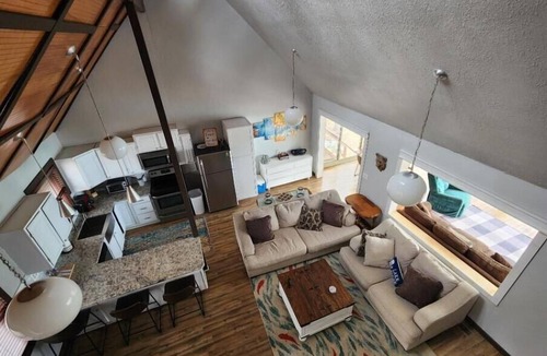 Eufaula House | Waterfront Stay at Sandpiper Cove