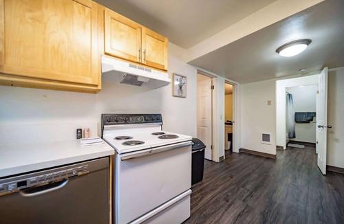 Pullman Apartment | WSU HomeBase Comfortable Stay Minutes from Airport