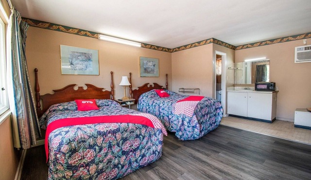 2 Full Bed|Smoking|Calhoun GA in Calhoun GA