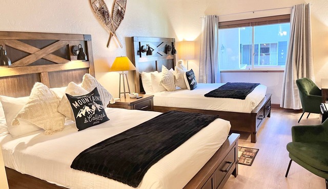 2066 | Elevated Stay | 2Q Near Park City + Pool in Midway