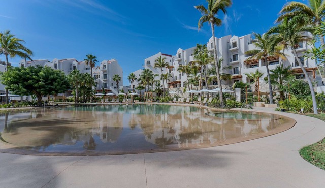 2BR Pool & Private Balcony in Casa Nima in San José del Cabo