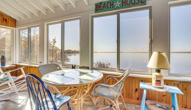 Alburgh Lake House: Private Beachfront! in Alburgh