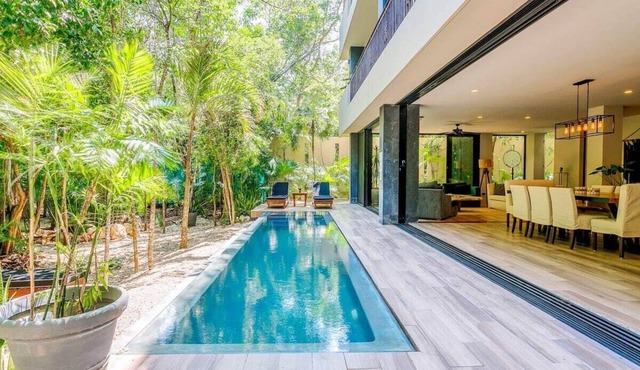 Aldea Zama Villa with Private Pool, Art & Spa in Tulum
