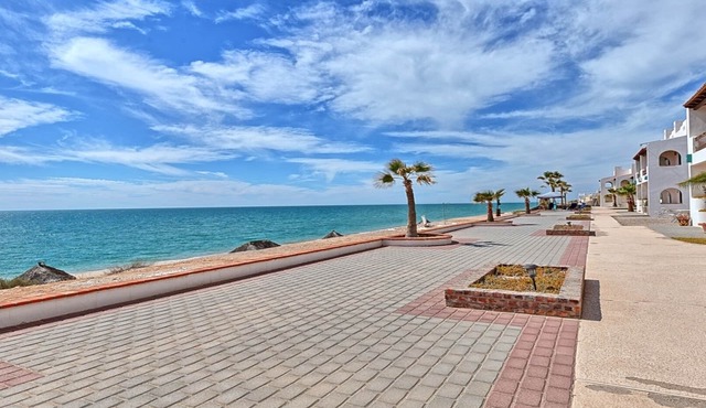 Amazing Beachfront! Villa 19 in Puerto Peñasco