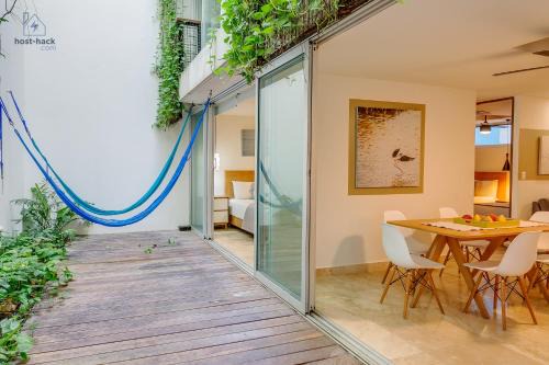 Aptartment with Patio, Rooftop & Pool Close to the Beach - Danzamar 2 in Playa del Carmen
