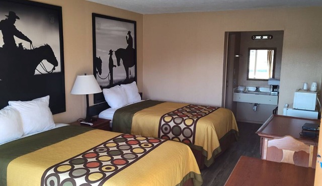 Arya Inn & Extended Stay in Longview