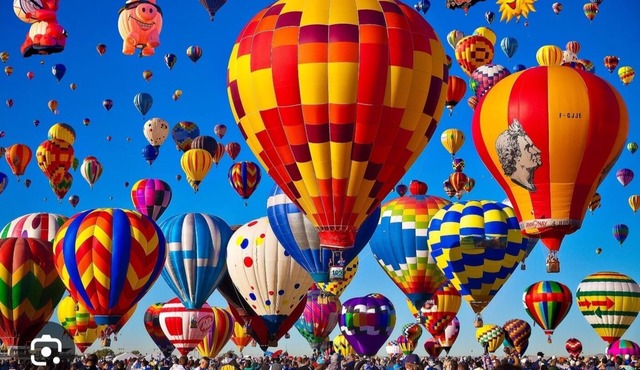 Balloon Haven, King Bed, Cozy Fireplace, Office, Basketball, Foosball, 3br 2ba in Albuquerque