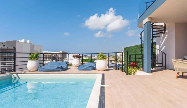 Beach studio with rooftop pool and gym in Playa del Carmen