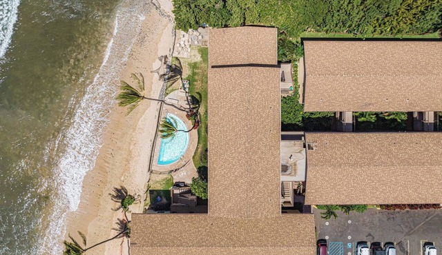 Beachfront Complex on Sugar Beach in Wailuku