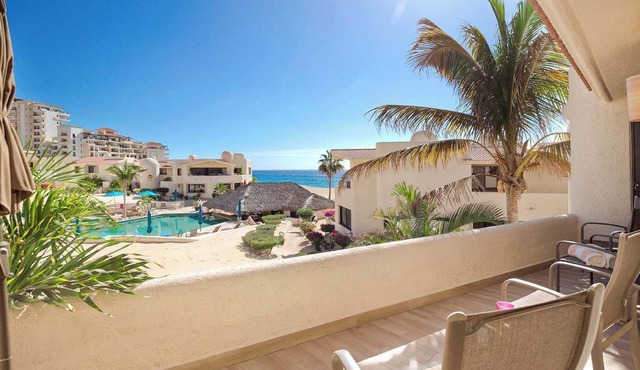 Beachfront Condo with Ocean View & Balcony BBQ in Cabo San Lucas