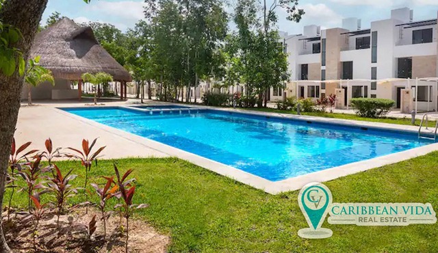 Beautiful 3 Story 3 BD 2.5 BA Guard Gated Townhome! in Playa del Carmen