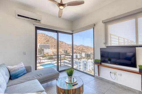 Beautiful and elegant Apt, Near Downtown in Cabo San Lucas