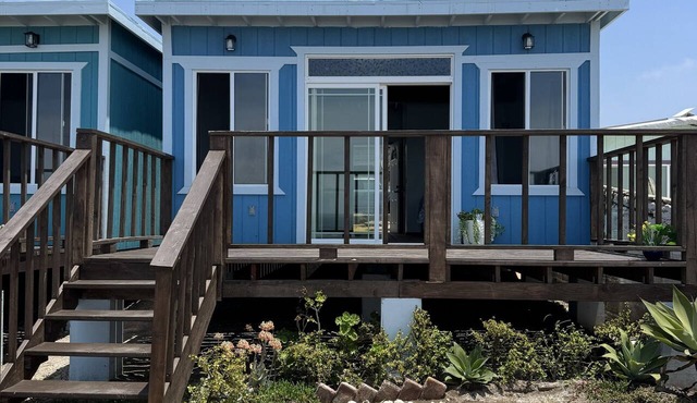 Beautiful Oceanfront Bungalow Nestled in Tranquil Surf Camp 30min past Rosarito in La Mision