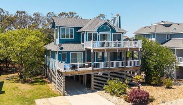 Blue Heron, Pet Friendly Corolla Home with Private Pool, Hot Tub and Ocean Views! in Corolla