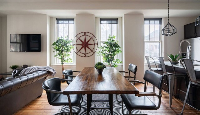 Boutique Luxury Brownstone - Short North in Columbus