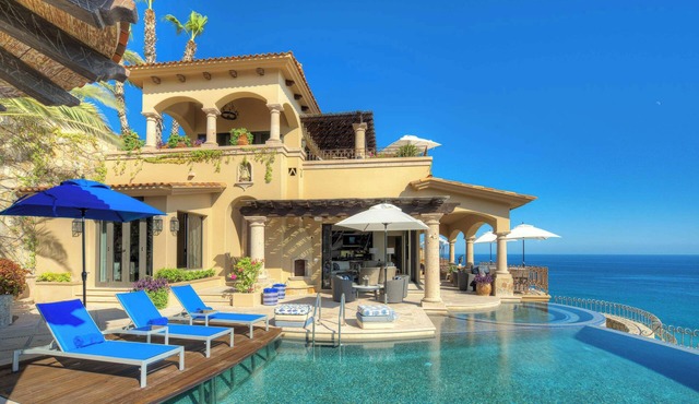 Boutique Palmilla Casita Steps from the Sea, by Cuvée in Palmilla