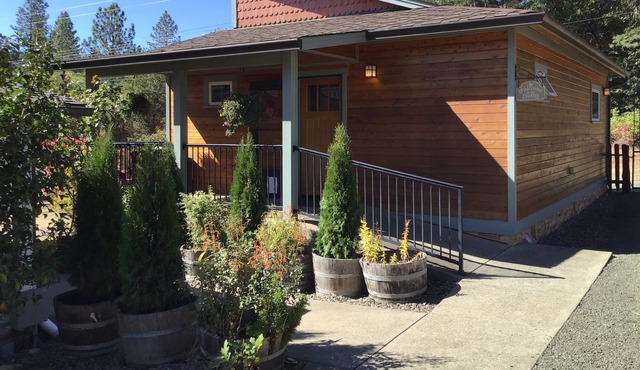 Brandy Farms Country House in Roseburg