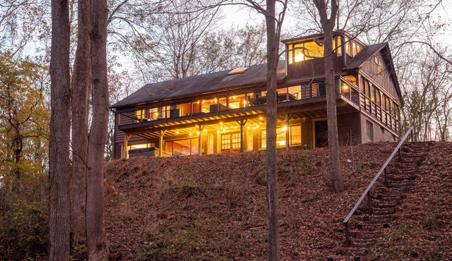 Breathtaking! 5 Acre Private Riverfront Cabin in the Mountains! in Great Cacapon
