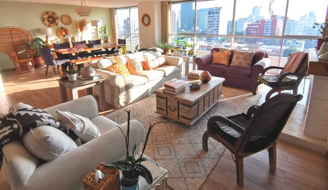 Bright & Spacious Apartment with Mexico City Views – Polanco in Ciudad de México