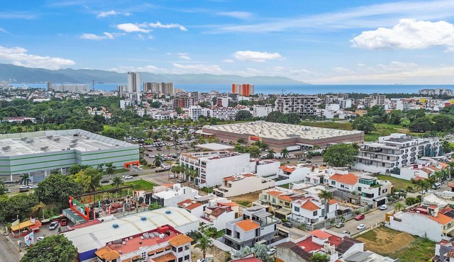 Casa Bella 6;Bedrooms Puerto Vallarta Fluvial resid. Pool, Terraza up to 18 pers in Puerto Vallarta