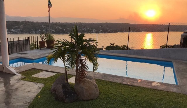Casa blanca Tequesquitengo in Tequesquitengo