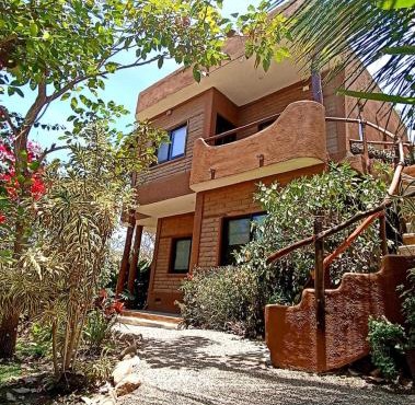 Casa de los Pájaros in San Francisco
