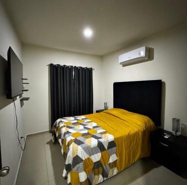 Casa en Privada con Alberca! in Culiacan